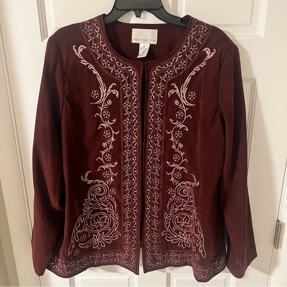Susan Graver Style embroidered tunic style jacket hook/eye closure  burgundy 1X
